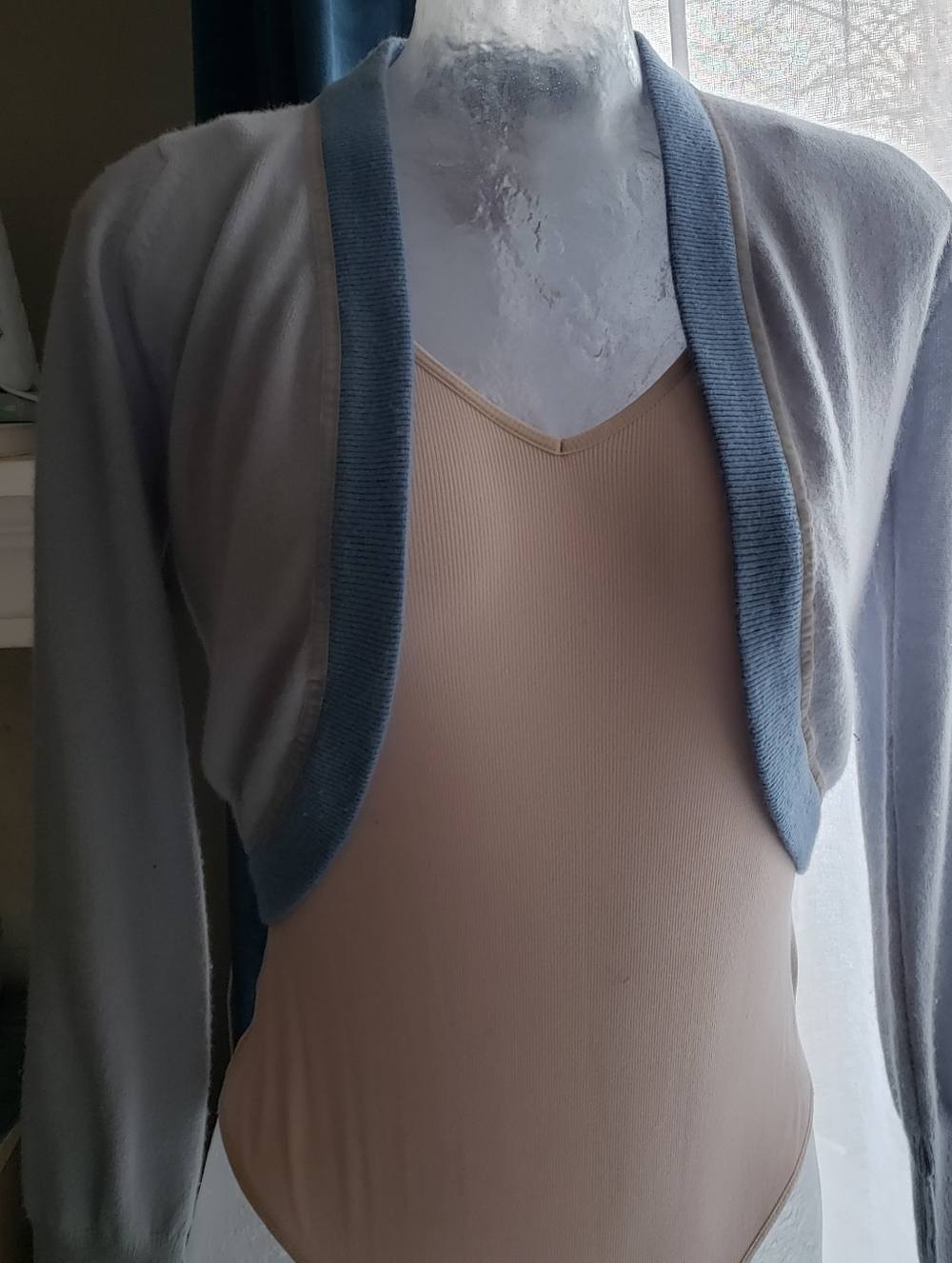 Vintage 100% Cashmere Light Blue Cropped Open-Front Women's Sweater